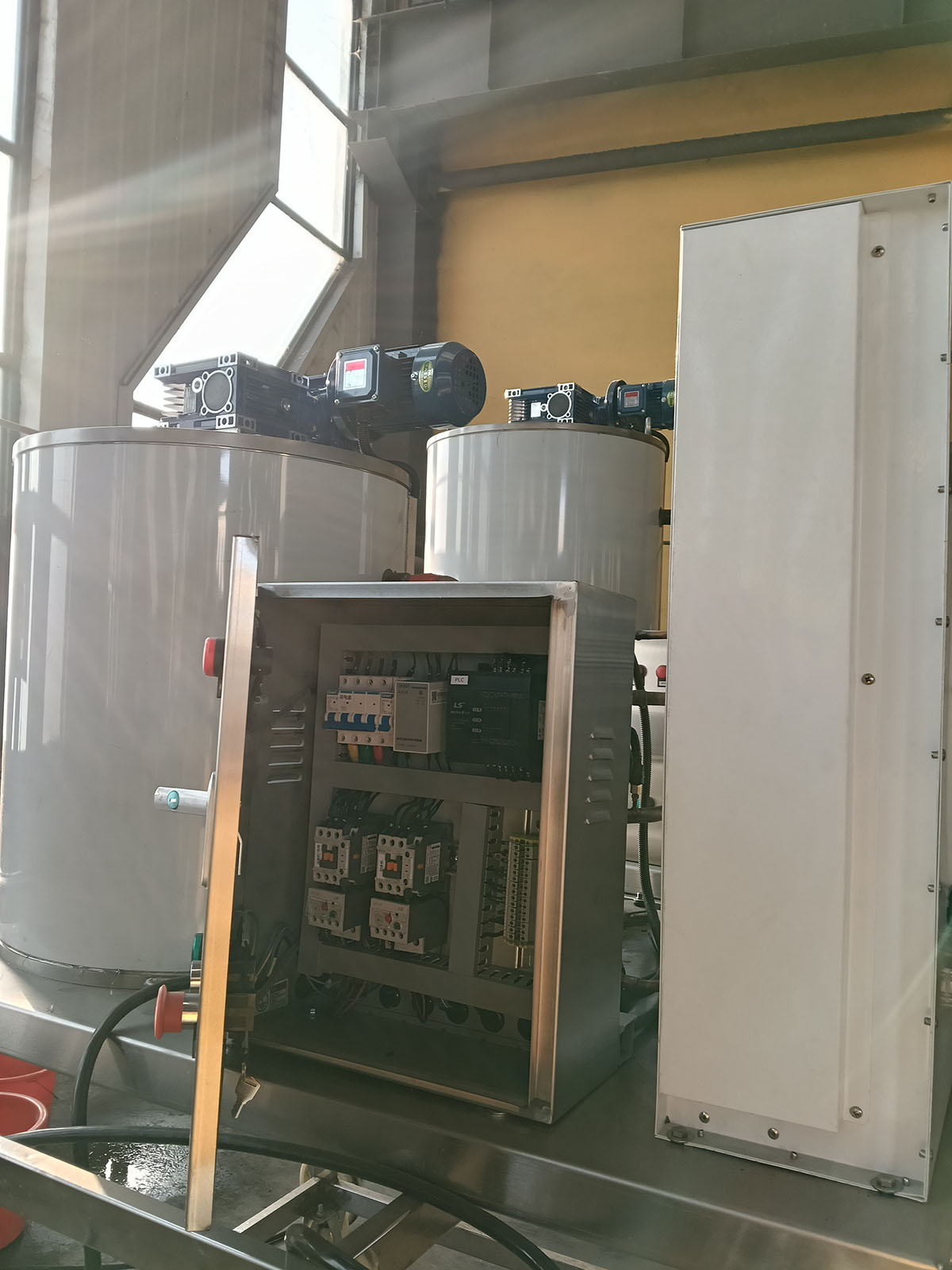 1 Ton Air-Cooled Flake Ice Machine - Image 4